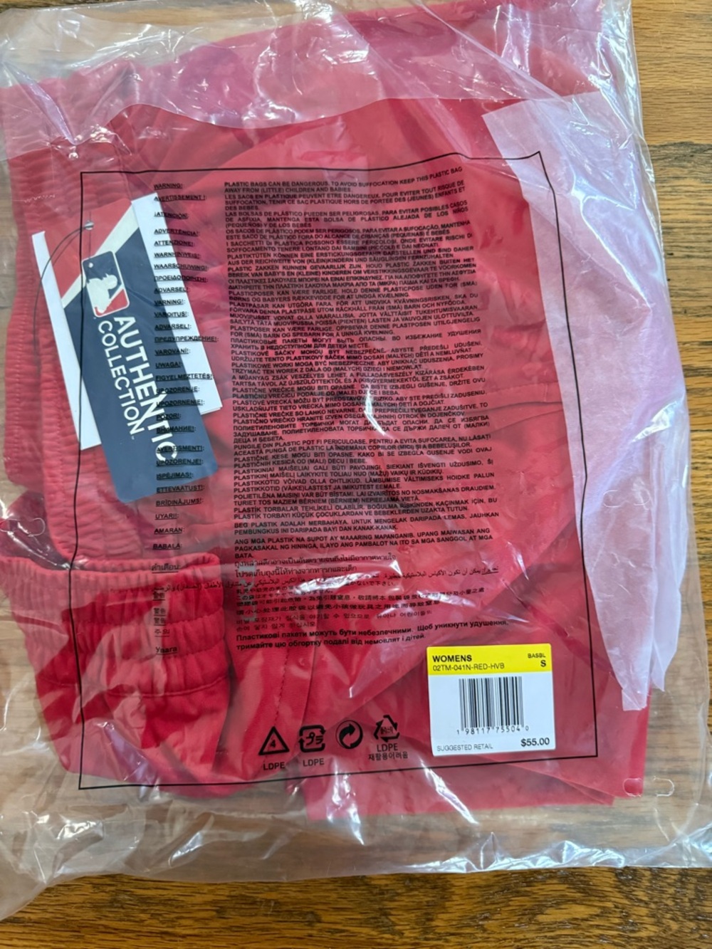 Nike Women’s Red Cincinnati Reds Performance Shorts - Picture 6 of 6